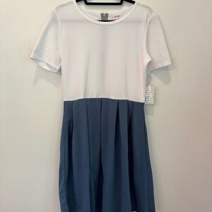 Brand New LuLaRoe Size XL Grayish Blue and White Amelia Dress